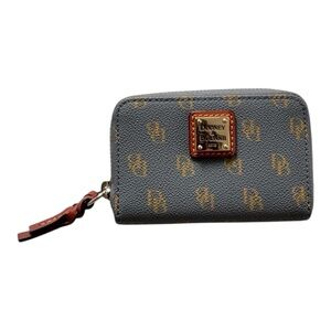 DOONEY &‎ BOURKE Gretta Small Zip Around
Wallet .